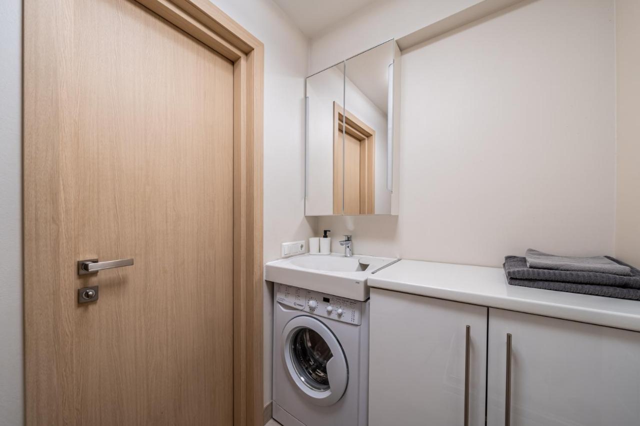 Trendy Top-Floor Stay In Heart Of Riga, Near Bars & Culture Exteriér fotografie